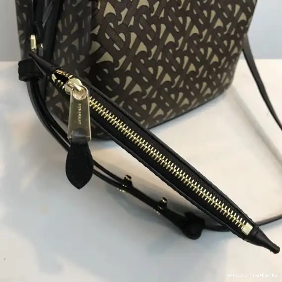 Official FirstBag Ru E-canvas Peggy Monogram Small Bag Bucket BURBERRY 0528